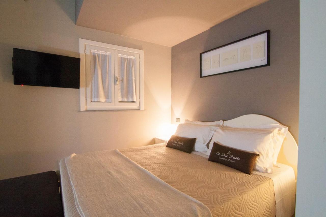 Country Resort Le Due Ruote Алберезе Екстериор снимка