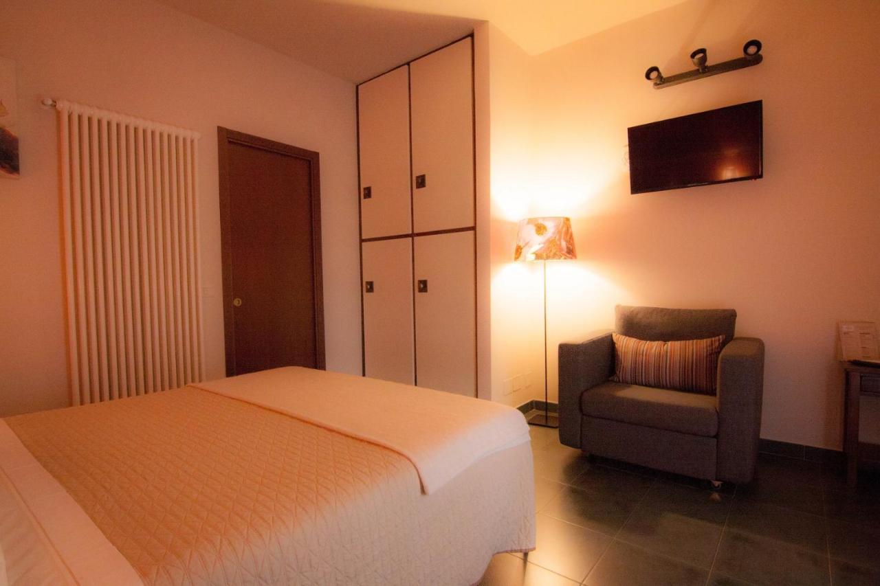 Country Resort Le Due Ruote Алберезе Екстериор снимка